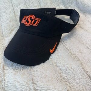 Nike Dri-FIT Oklahoma State OSU Cowboys Black Adjustable Visor
Unisex